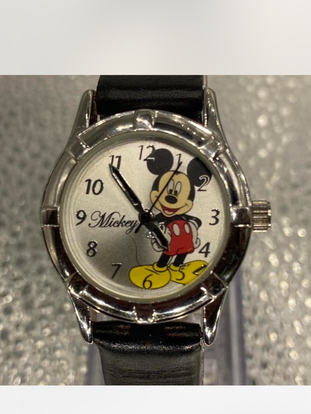 ^*^ Disney *^* Mickey Mouse “ Silver Dial Watch  ^*^  Collectors *^*